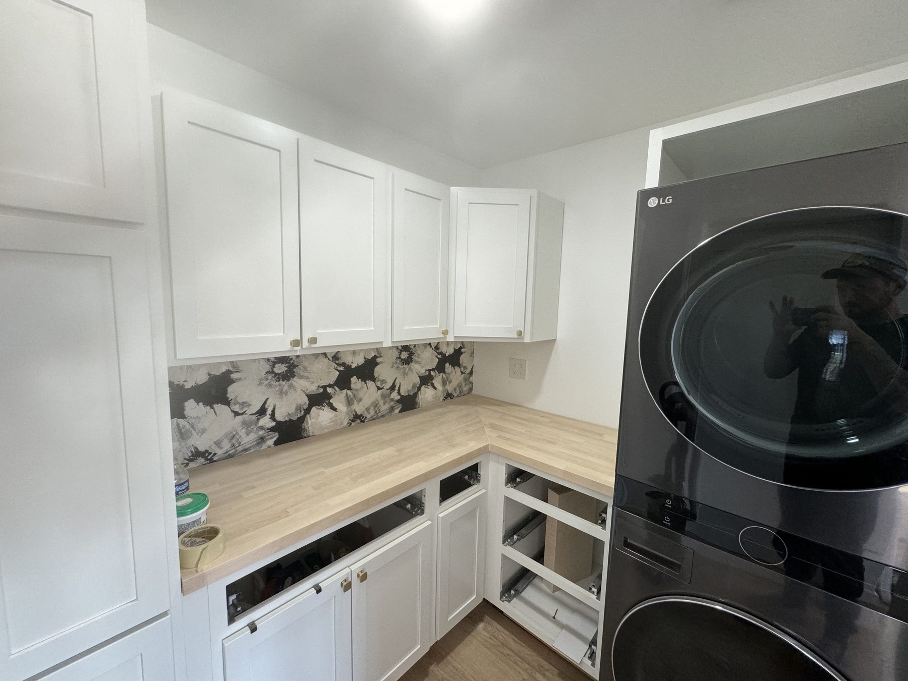 The Modern White Kitchen — project image 11