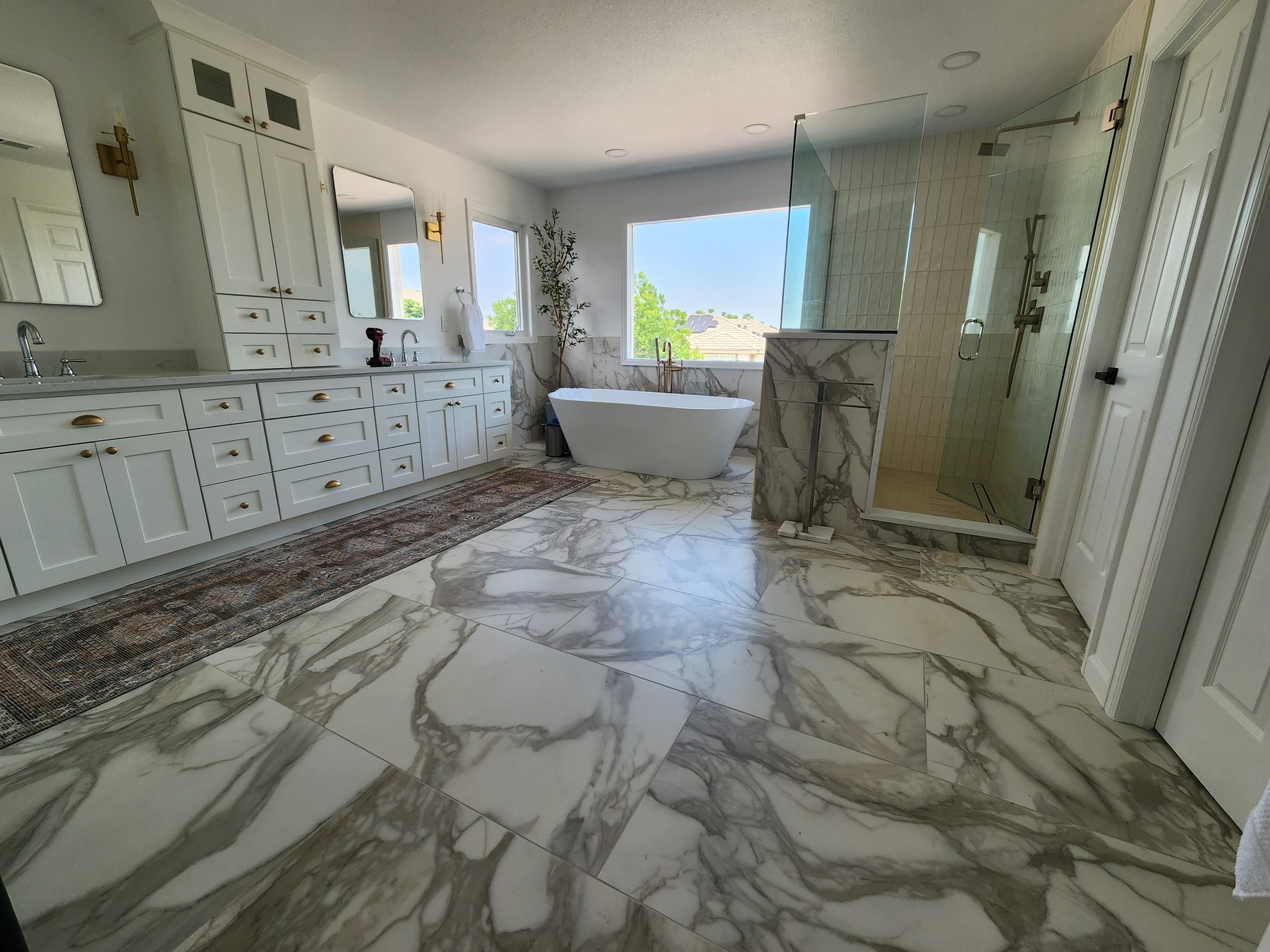 The Onyx Bath