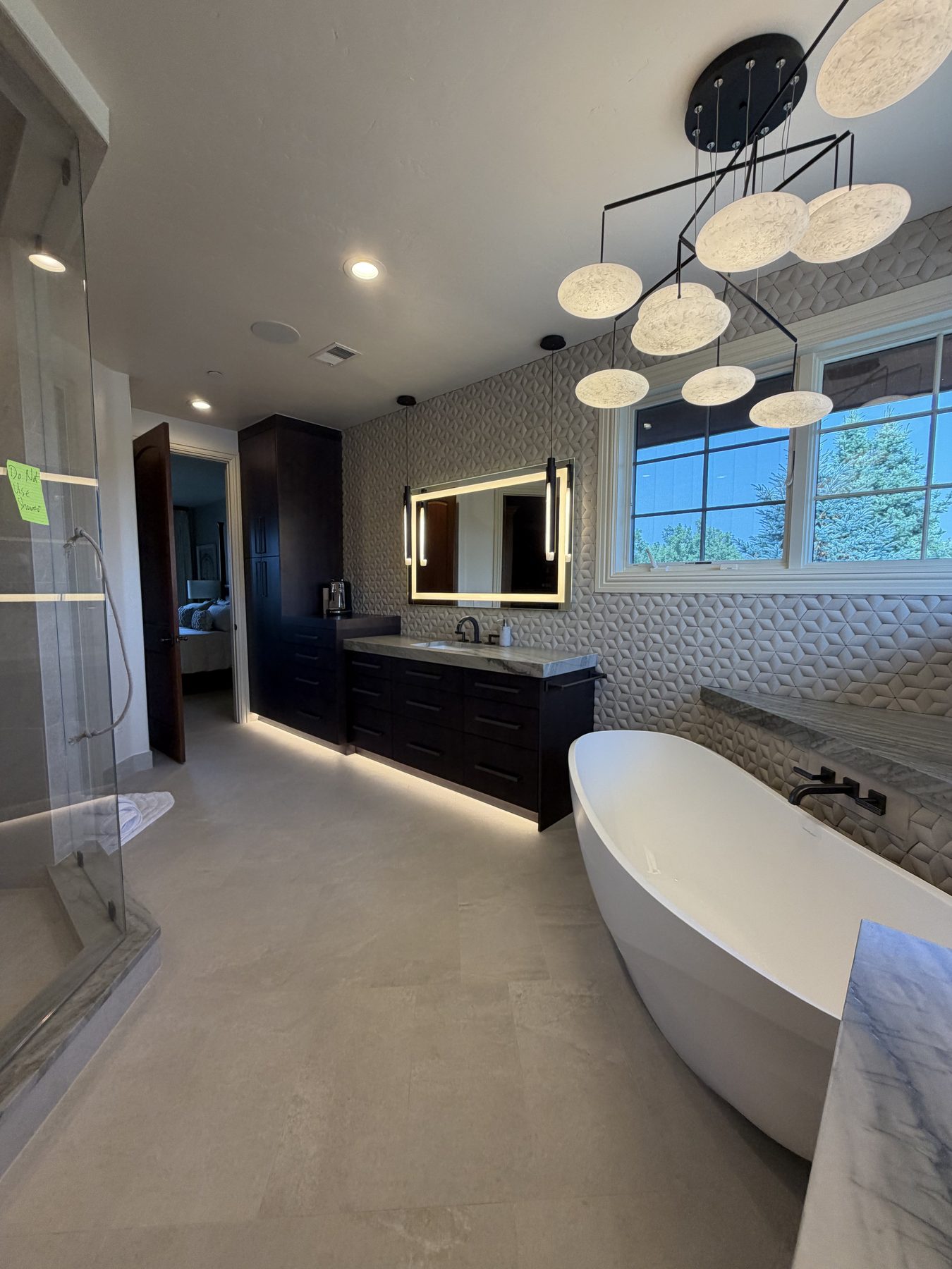 The White Hawk Primary Bath — project image 12
