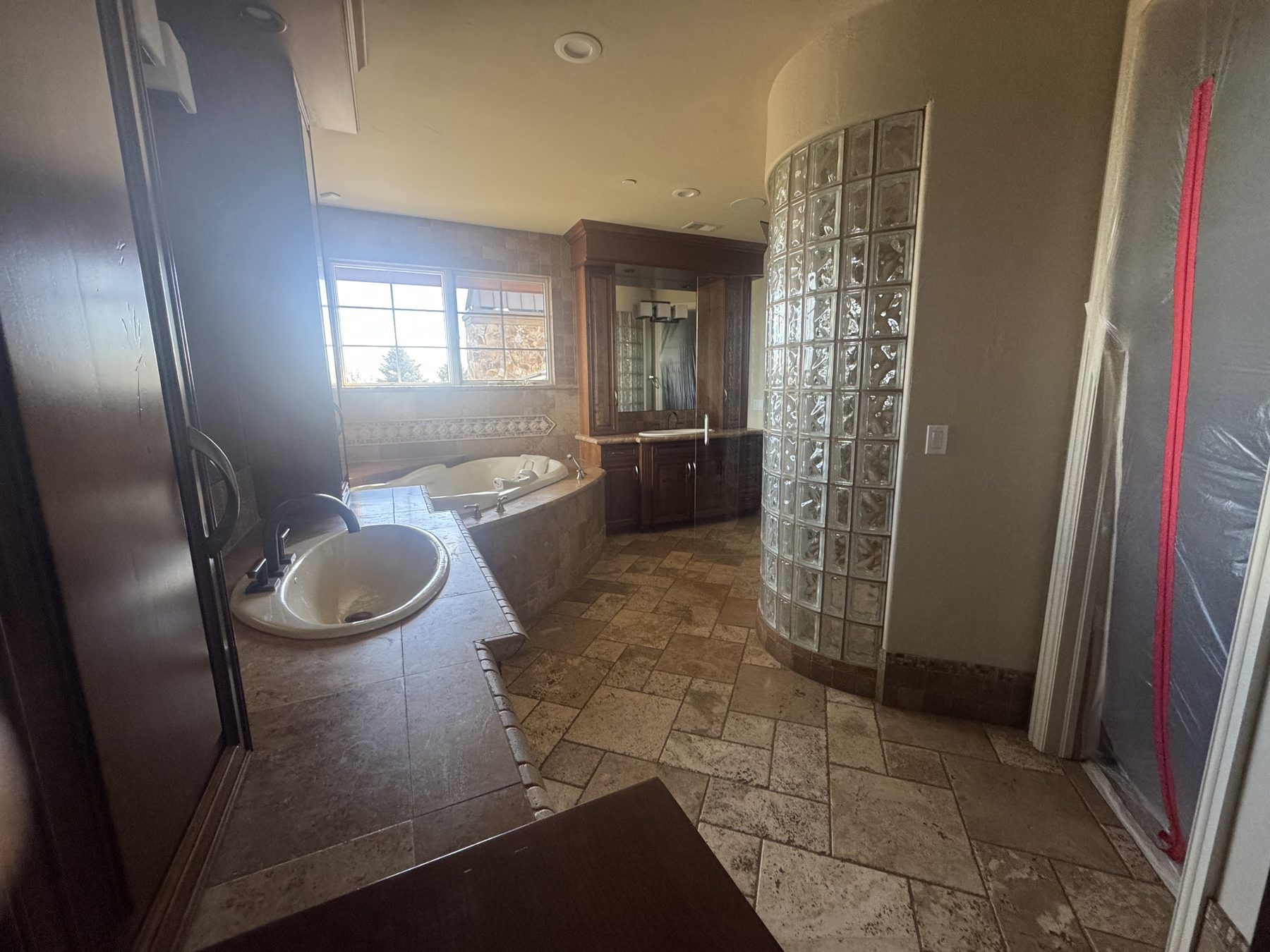 The White Hawk Primary Bath — project image 6
