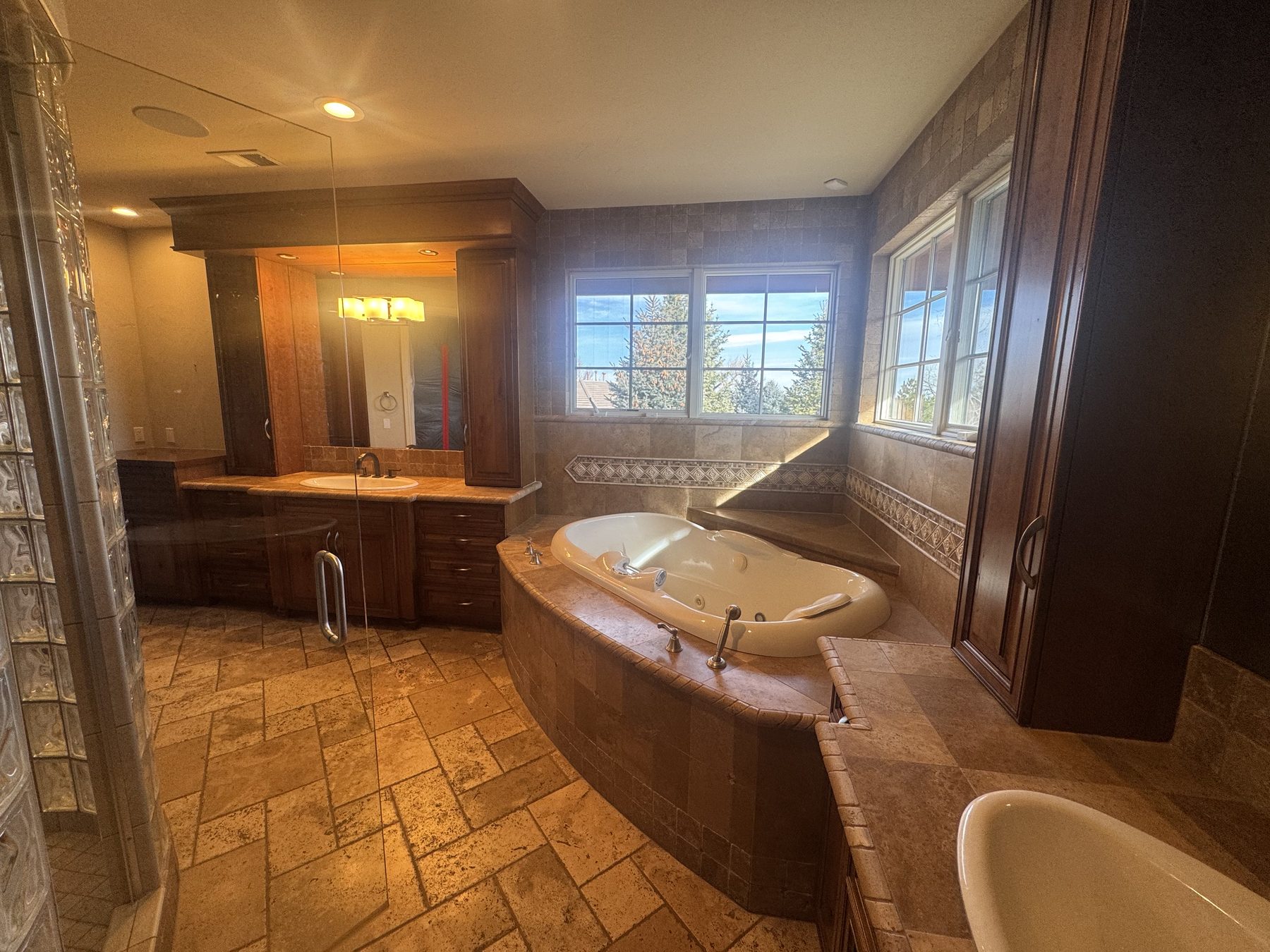 The White Hawk Primary Bath — project image 5